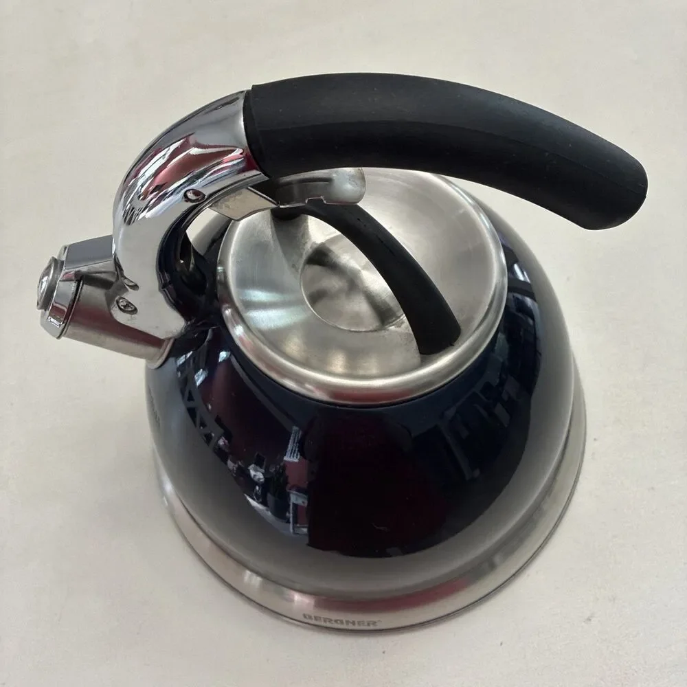 Bergner 1590 Stainless Steel Whistling Tea Kettle 2L Navy/Silver Induction